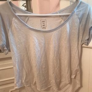 White and blue cropped T-shirt